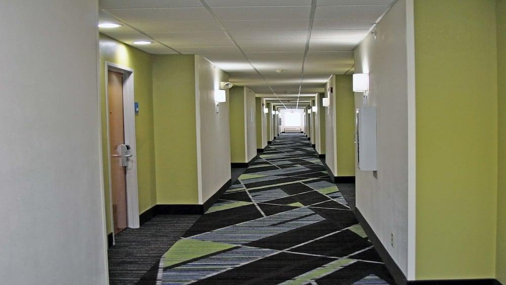 Holiday Inn Express Henderson By Ihg Exterior foto